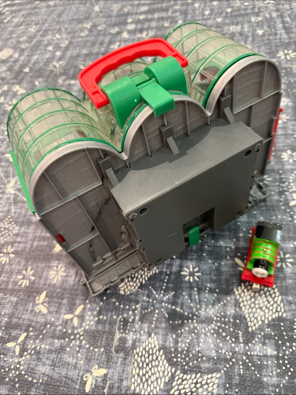 Thomas Take-n-Play Knapford Station Set - Picture 7 of 9
